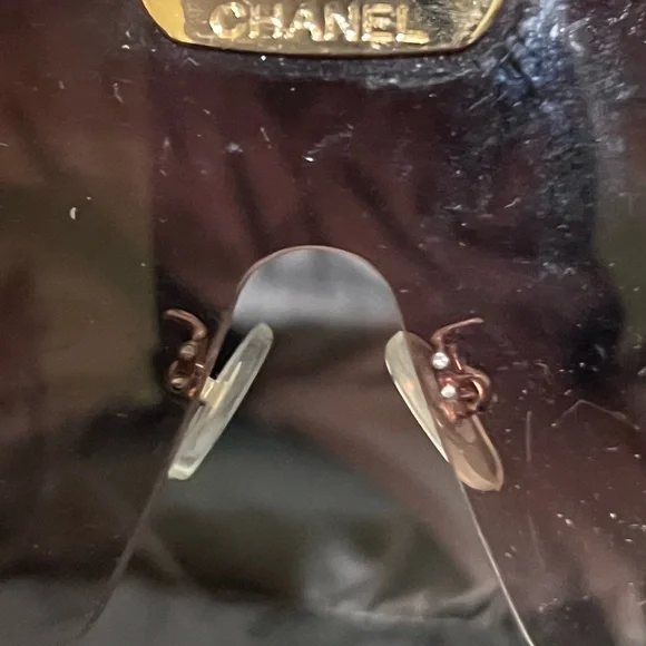 CHANEL Black and brown fashion Sunglasses - Picture 4 of 8